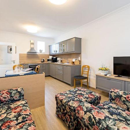Apartamento Sekt & Wein - Walter Klein Illmitz Exterior foto