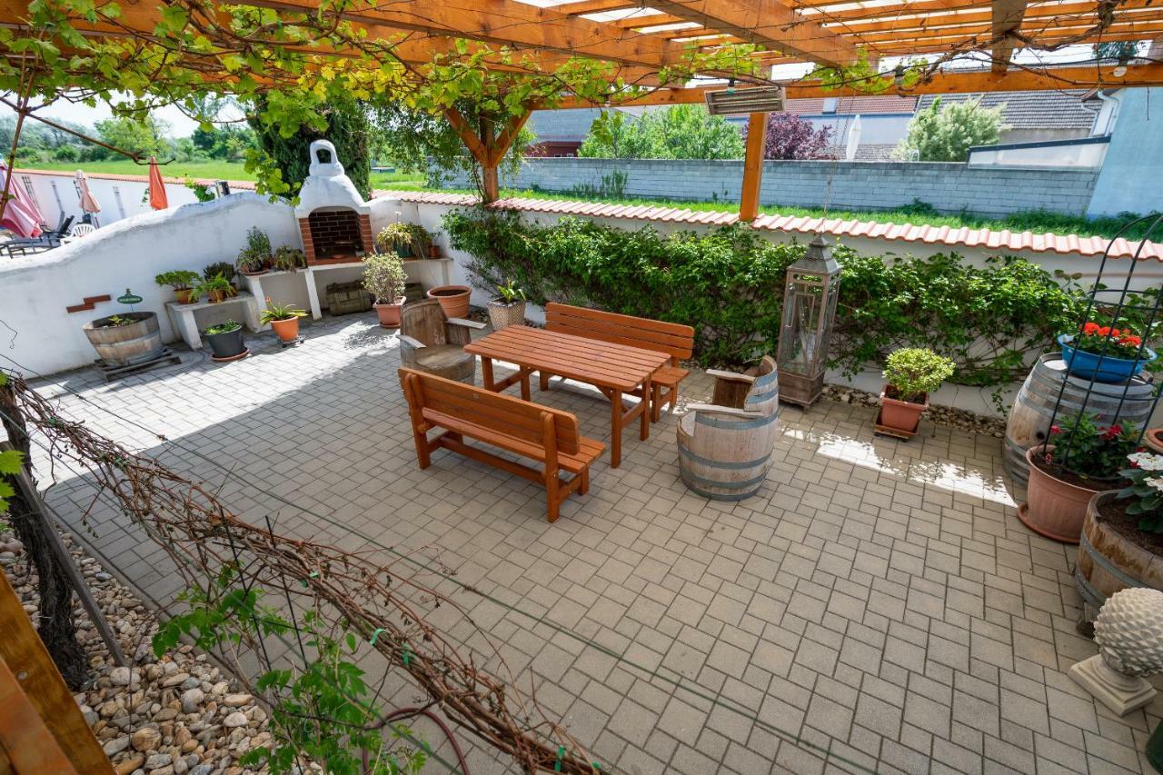 Apartamento Sekt & Wein - Walter Klein Illmitz Exterior foto